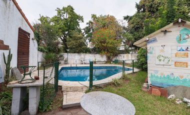 VENTA Casa 6 amb Olivos Parque Cocheras Pileta