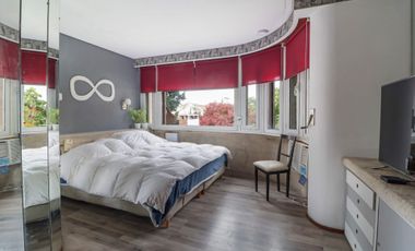 VENTA Casa 6 amb Olivos Parque Cocheras Pileta