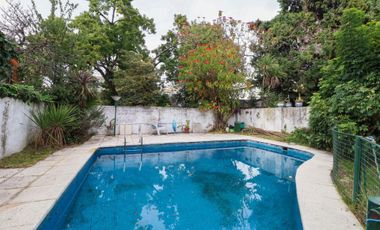 VENTA Casa 6 amb Olivos Parque Cocheras Pileta