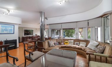 VENTA Casa 6 amb Olivos Parque Cocheras Pileta