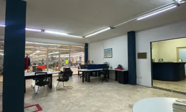 EXCELENTE BODEGA EN EL CORAZÓN DE LA CIUDAD (Centro), OPORTUNIDAD ÚNICA PRECIO  ABAJO DE AVALUO!!