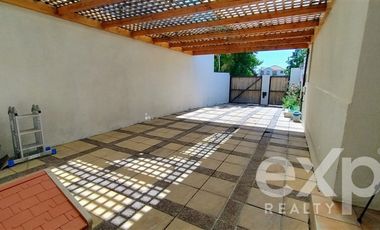 Casa en Arriendo en Ribier 7792. Casas Parque la Viña, comuna Peñalolén
