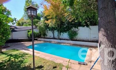 Casa en Arriendo en Ribier 7792. Casas Parque la Viña, comuna Peñalolén