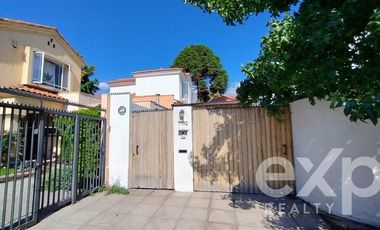 Casa en Arriendo en Ribier 7792. Casas Parque la Viña, comuna Peñalolén