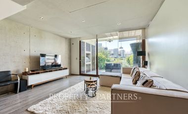 Departamento tipo Townhouse, en primer piso