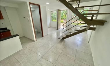 SE RENTA CASA EN CONJUNTO CAMINO DE OASIS - OCCIDENTE