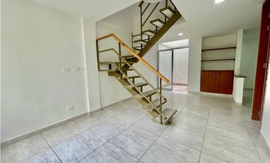 SE RENTA CASA EN CONJUNTO CAMINO DE OASIS - OCCIDENTE