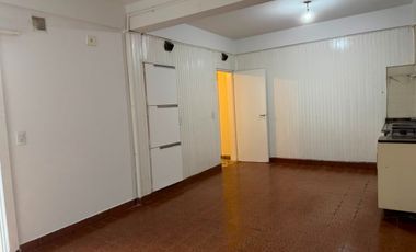 Casa  en Alquiler Villa Luzuriaga / La Matanza (A141 4254)