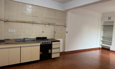 Casa  en Alquiler Villa Luzuriaga / La Matanza (A141 4254)