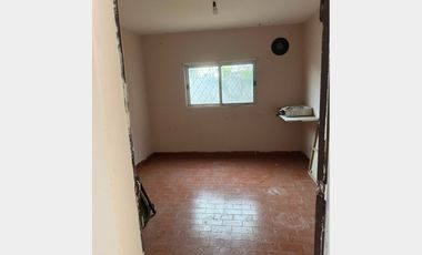 Casa  en Alquiler Villa Luzuriaga / La Matanza (A141 4254)