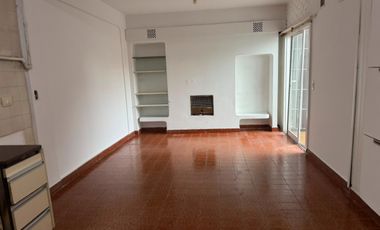 Casa  en Alquiler Villa Luzuriaga / La Matanza (A141 4254)