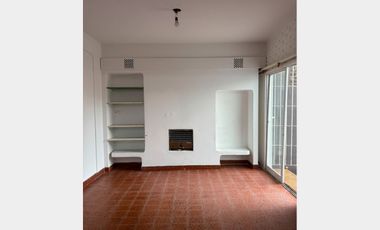 Casa  en Alquiler Villa Luzuriaga / La Matanza (A141 4254)