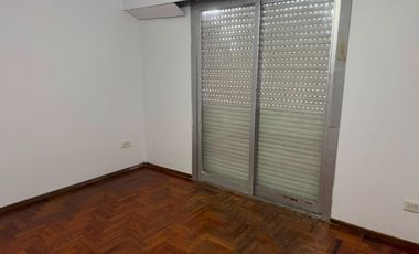 Casa  en Alquiler Villa Luzuriaga / La Matanza (A141 4254)