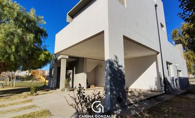 Alquiler Casa B. Privado La Peregrina
