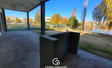 Alquiler Casa B. Privado La Peregrina