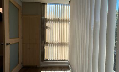 OFICINA COMERCIAL VENTA EN Camilo Cavour  3055 1°B C/ DOS COCHERAS  (LANUS OESTE)