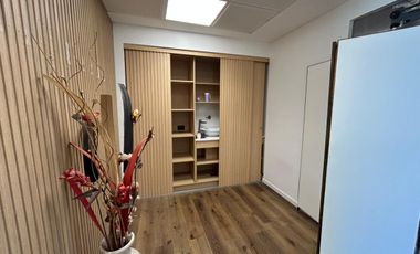 OFICINA COMERCIAL VENTA EN Camilo Cavour  3055 1°B C/ DOS COCHERAS  (LANUS OESTE)