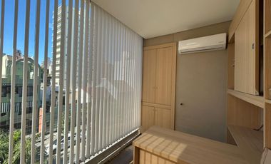 OFICINA COMERCIAL VENTA EN Camilo Cavour  3055 1°B C/ DOS COCHERAS  (LANUS OESTE)