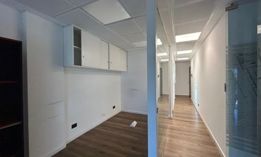 OFICINA COMERCIAL VENTA EN Camilo Cavour  3055 1°B C/ DOS COCHERAS  (LANUS OESTE)