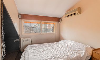 VENTA • OLIVOS • CASA • 6 AMBIENTES • 3 COCHERAS