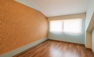 VENTA • OLIVOS • CASA • 6 AMBIENTES • 3 COCHERAS