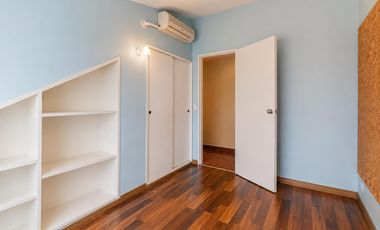 VENTA • OLIVOS • CASA • 6 AMBIENTES • 3 COCHERAS