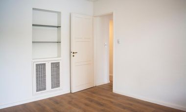 Casa de 5 ambientes en alquiler en Acassuso
