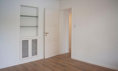 Casa de 5 ambientes en alquiler en Acassuso