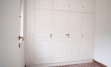 Casa de 5 ambientes en alquiler en Acassuso