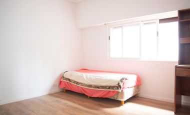 Casa de 5 ambientes en alquiler en Acassuso