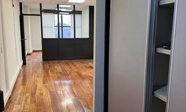 VENTA- OFICINA AL FRENTE SOBRE AV MITRE