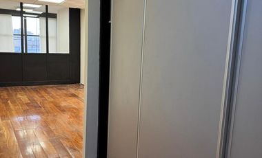 VENTA- OFICINA AL FRENTE SOBRE AV MITRE