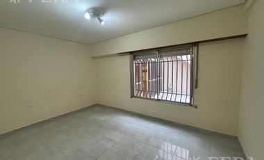 Alquiler de PH 3 ambientes en Sarandi