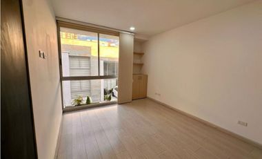 SE RENTA CASA DE 3 HABITACIONES AL NORTE DE ARMENIA - CONJUNTO CERRADO