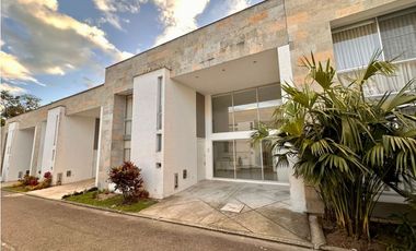 SE RENTA CASA DE 3 HABITACIONES AL NORTE DE ARMENIA - CONJUNTO CERRADO