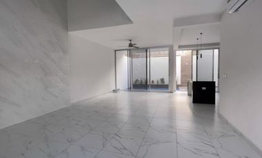 Hermosa casa 3 hab, 3.5 baños, jacuzzi y alberca en Playa del Carmen