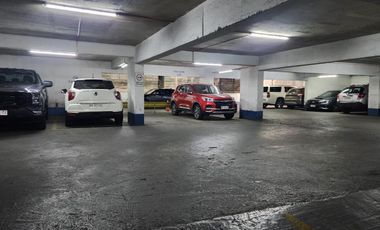 OPORTUNIAD!!! AMPLIO ESTACIONAMIENTO SANTIAGO CENTRO