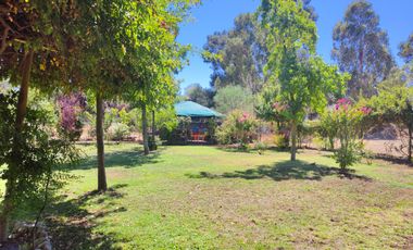 ARRIENDO CASA FAMILIAR CON PISCINA EN MOSTAZAL
