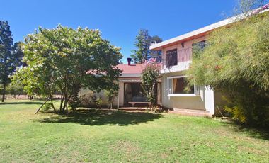 ARRIENDO CASA FAMILIAR CON PISCINA EN MOSTAZAL
