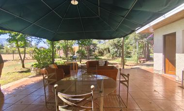 ARRIENDO CASA FAMILIAR CON PISCINA EN MOSTAZAL
