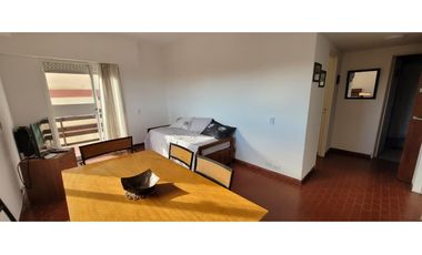 Departamento sobre Bunge Pleno centro de Pinamar- Alquiler Anual