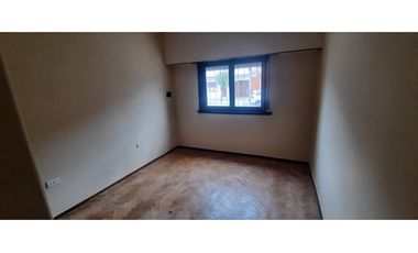 ALQUILER 24 MESES CASA 3 AMBIENTES CON GARAGE - Bº SAN JOSE