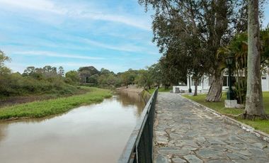 EXCEPCIONAL QUINTA AL RIO EN ALQUILER