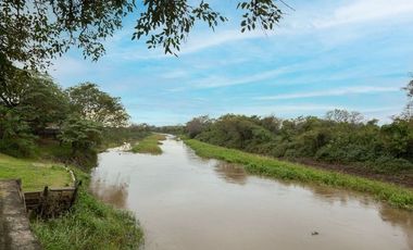 EXCEPCIONAL QUINTA AL RIO EN ALQUILER
