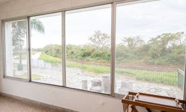 EXCEPCIONAL QUINTA AL RIO EN ALQUILER