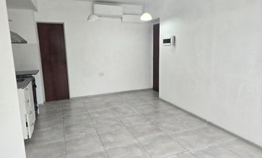 Monoambiente en alquiler en Moron Sur