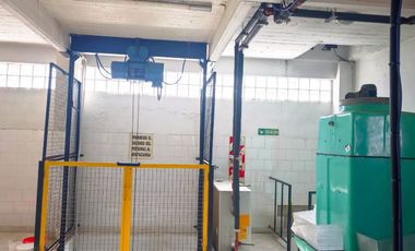 Alquiler fabrica local industrial en Caseros