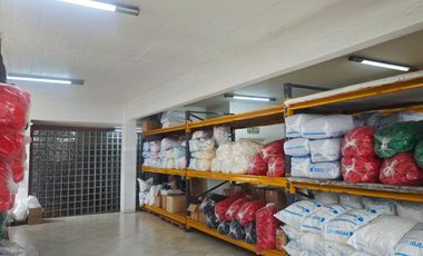 Alquiler fabrica local industrial en Caseros