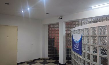 Alquiler fabrica local industrial en Caseros