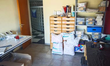Alquiler fabrica local industrial en Caseros